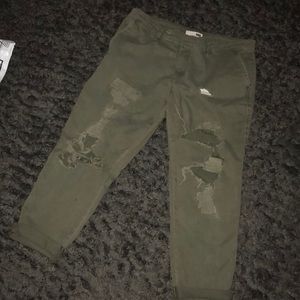 “Levi’s” Distressed Pants